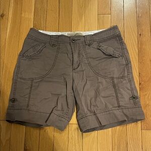 Denver Hayes brown cargo shorts